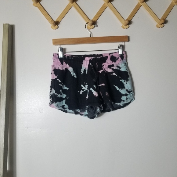 DREAMSICLE WOMEN'S TIE-DYE BLEACHED SOFT SHORTS SIZE MEDIUM - Picture 1 of 11